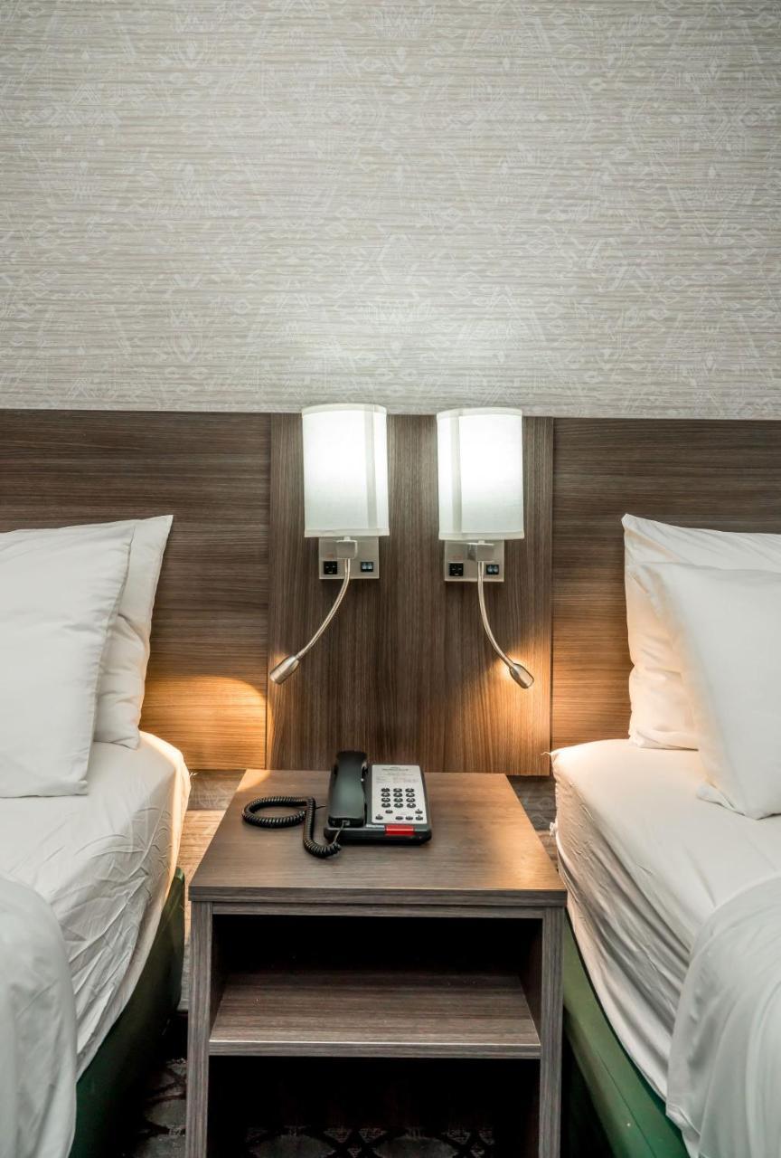 Letap Hotel Near Airtrain Jfk Airport New York Extérieur photo